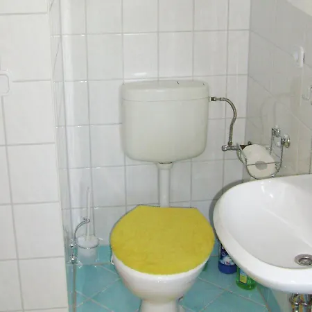 Beautiful Bungalow In Near Sea بيت للعطل *